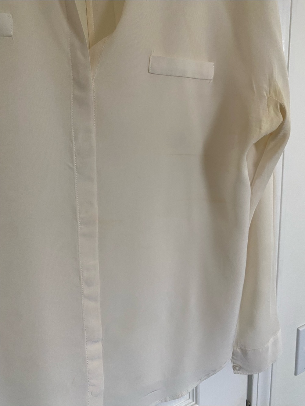 Cuyana 100% silk Cream Split-Neck Long-Sleeve Blouse - Picture 6 of 6
